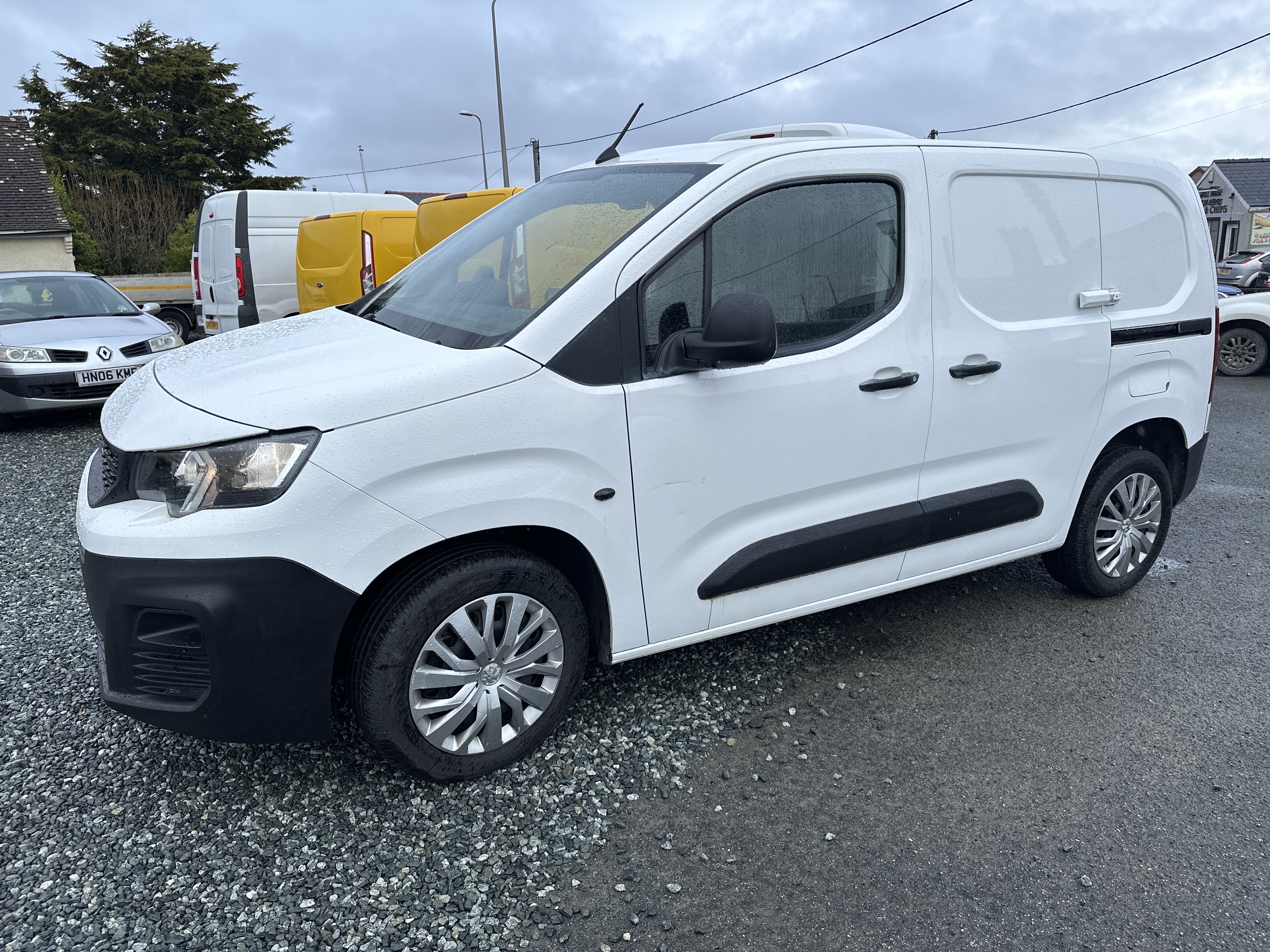 Peugeot PARTNER PROFESSIONAL BHDI for sale at Mike Howlin Motor Sales Pembrokeshire