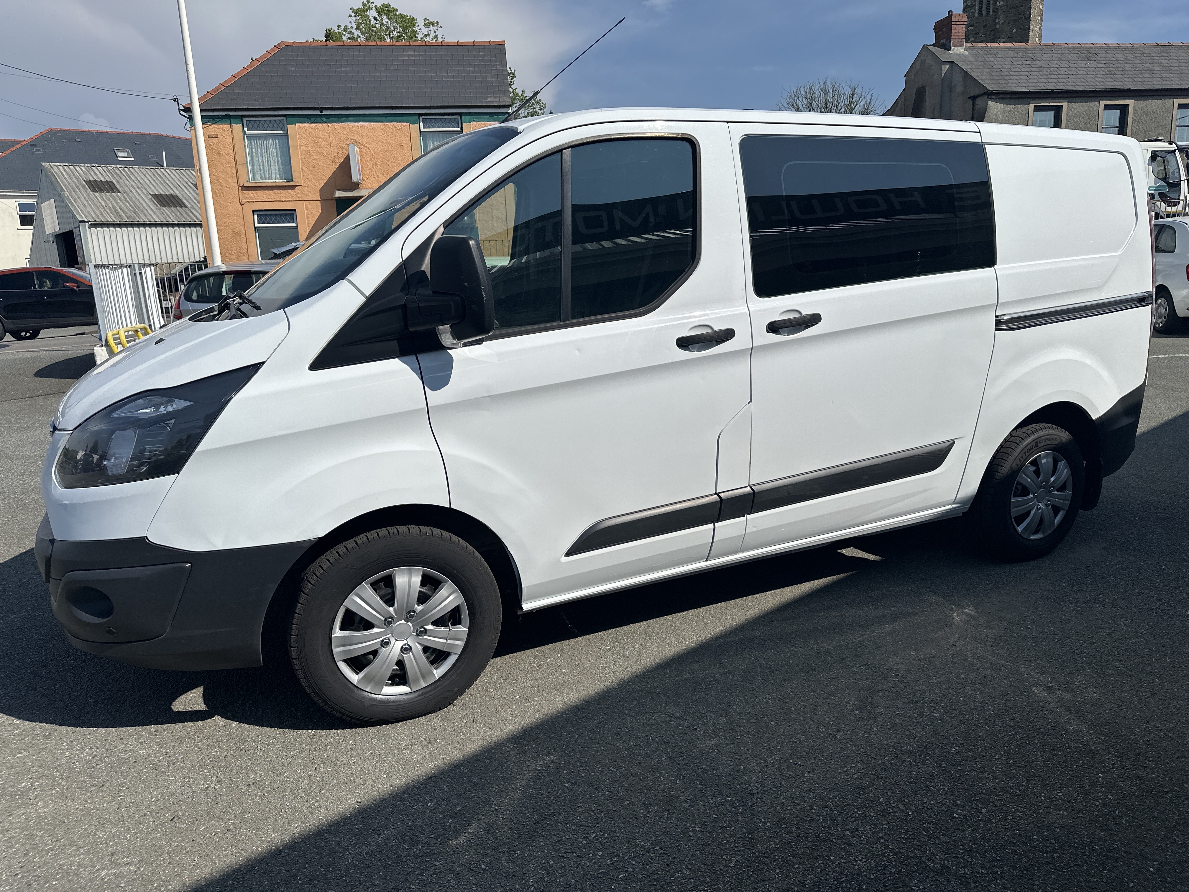 Ford TRANSIT CUSTOM 330 ECO TECH for sale at Mike Howlin Motor Sales Pembrokeshire