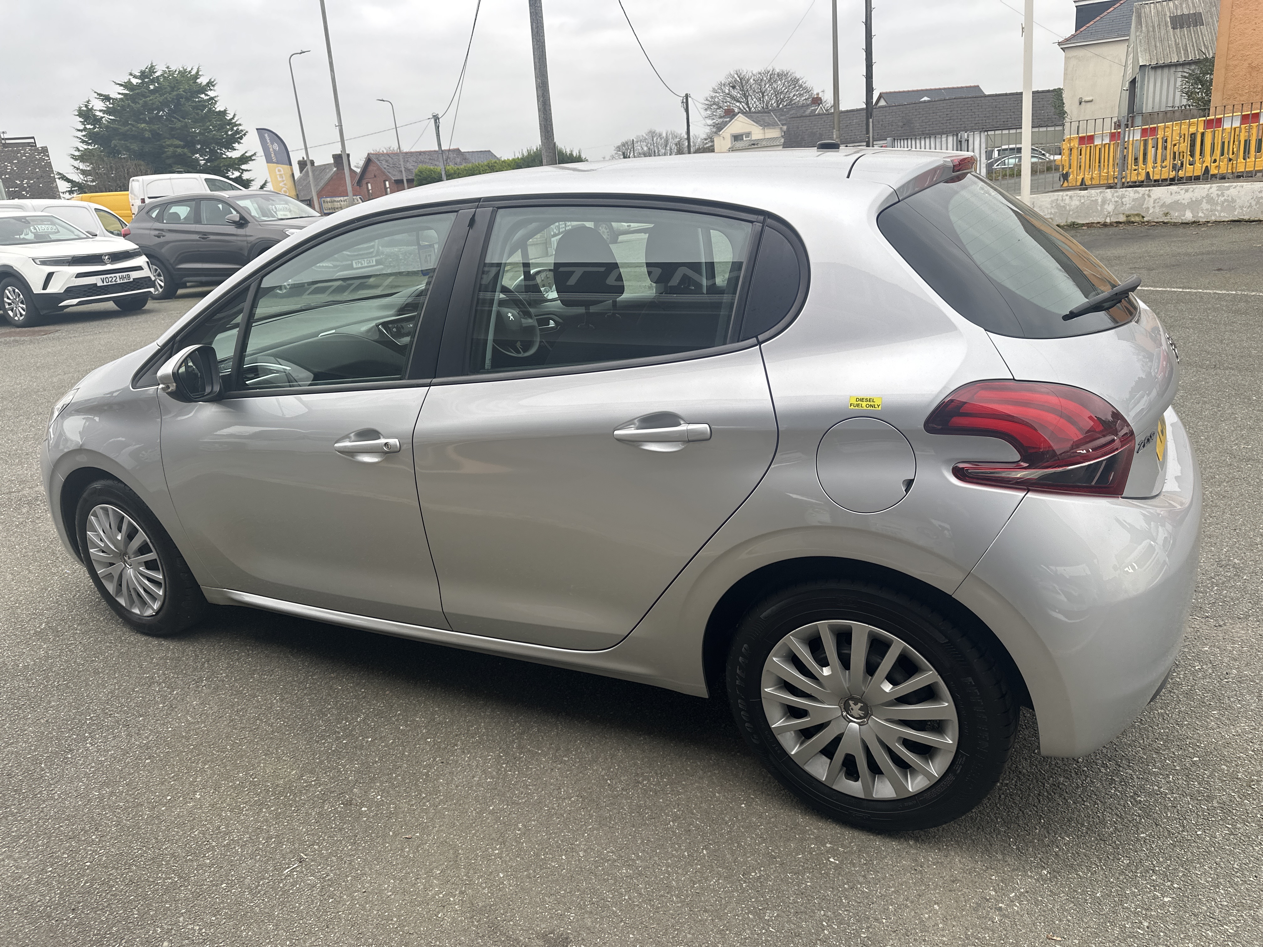 Peugeot 208 ACCESS BLUE HDI for sale at Mike Howlin Motor Sales Pembrokeshire