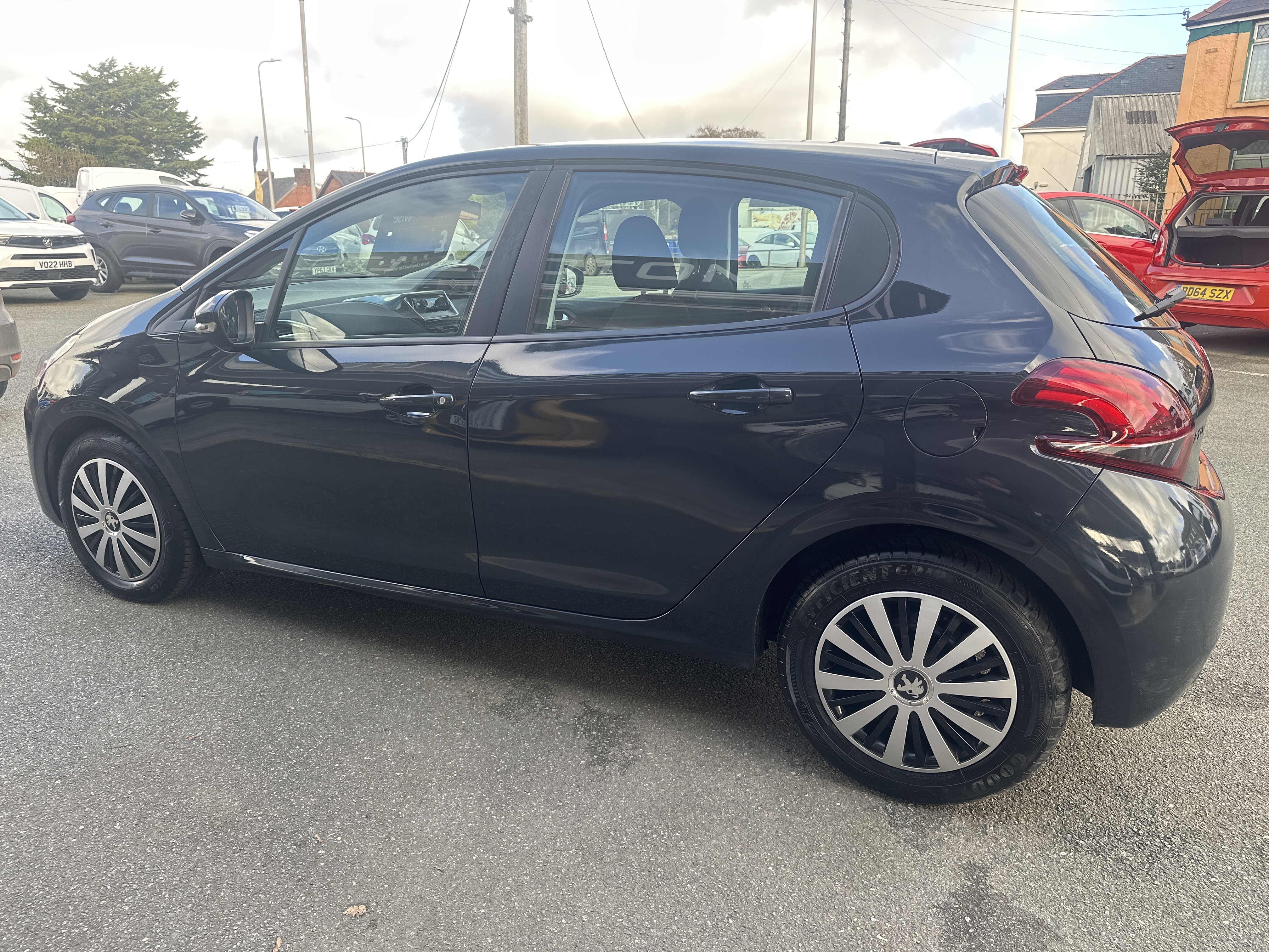 Peugeot 208 ACCESS BLUE HDI for sale at Mike Howlin Motor Sales Pembrokeshire