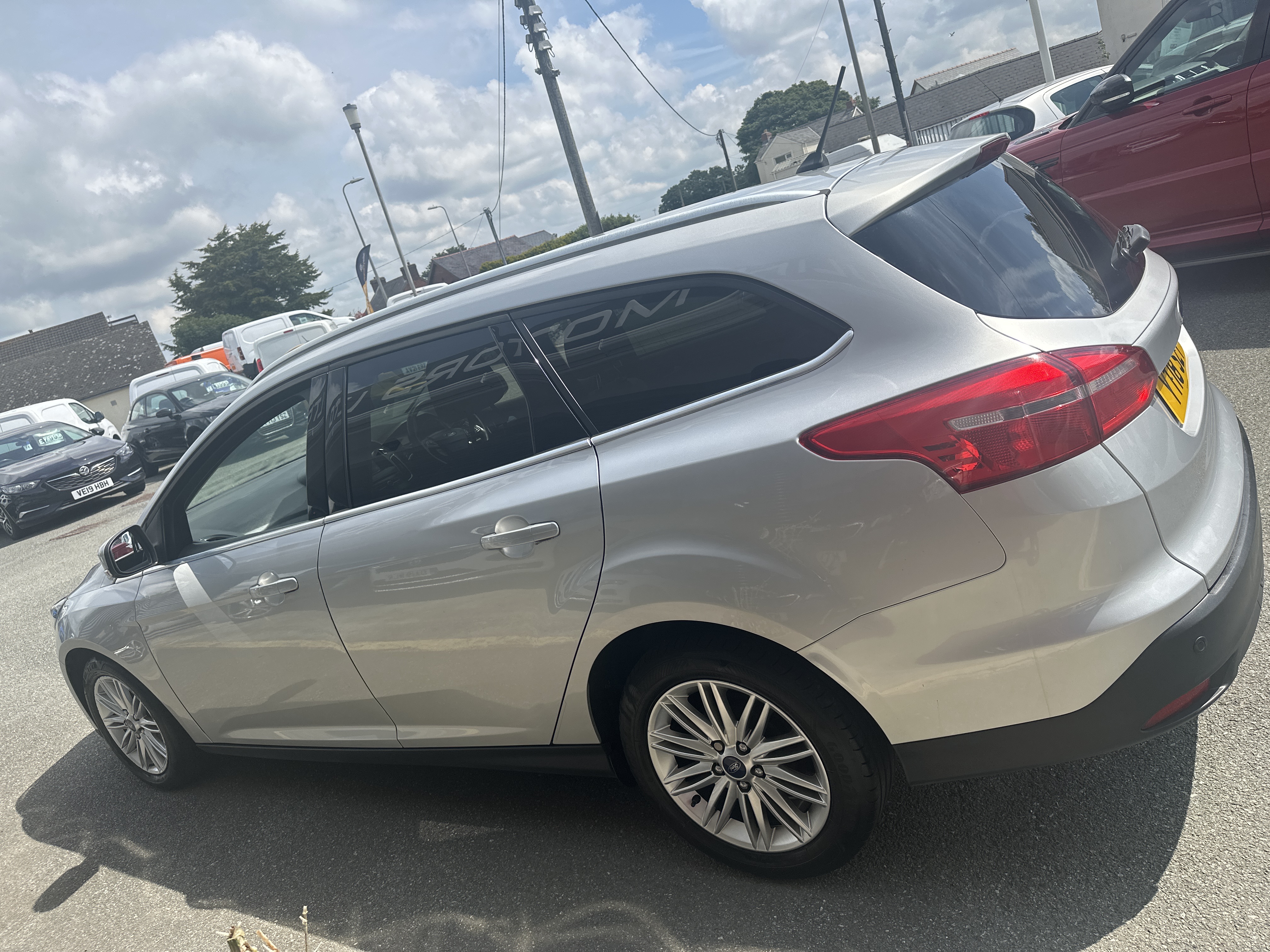 Ford FOCUS ZETEC EDTION CDTI for sale at Mike Howlin Motor Sales Pembrokeshire