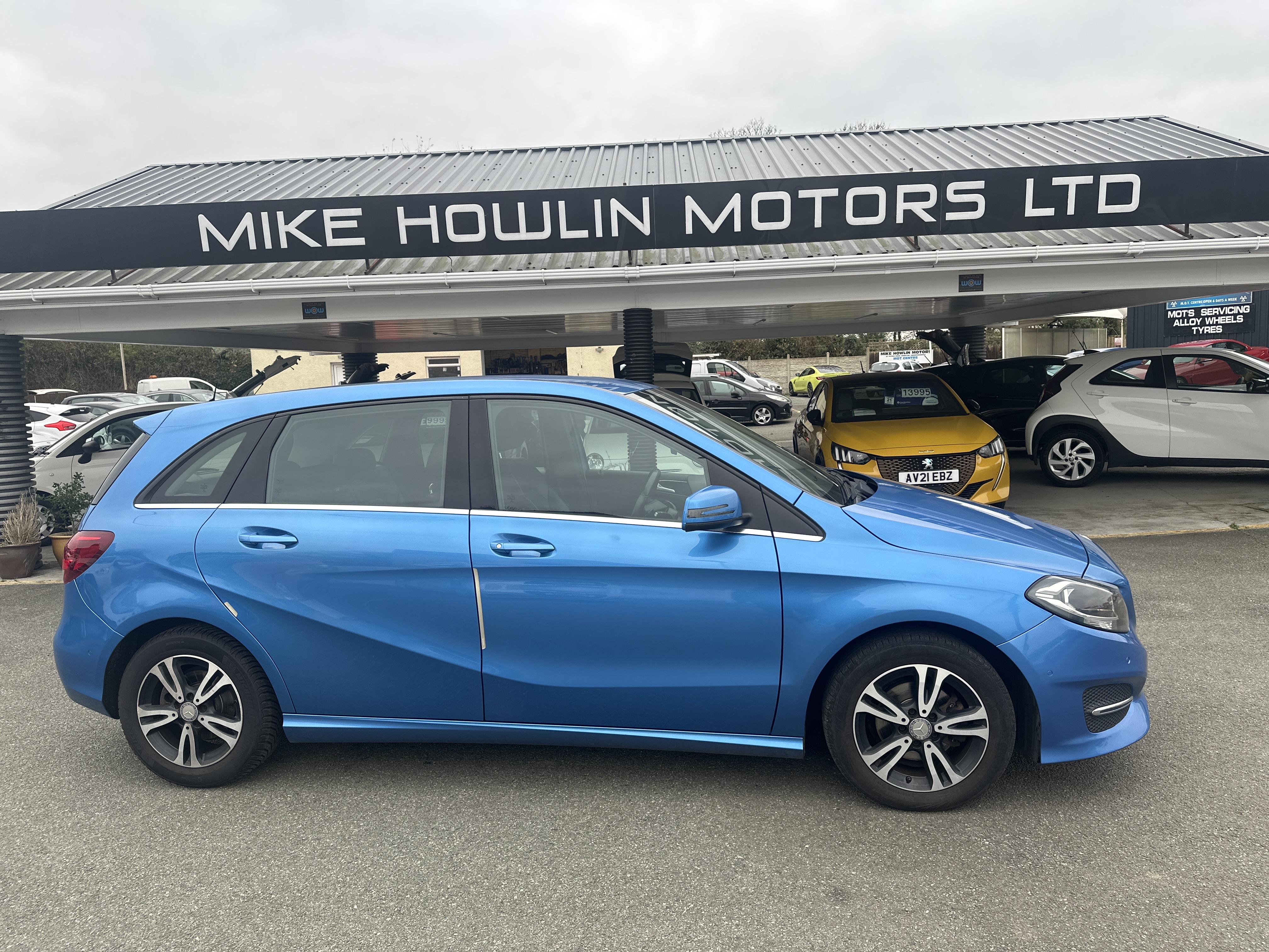 Mercedes Benz B180 SE EXECUTIVE DCT DIESEL for sale at Mike Howlin Motor Sales Pembrokeshire