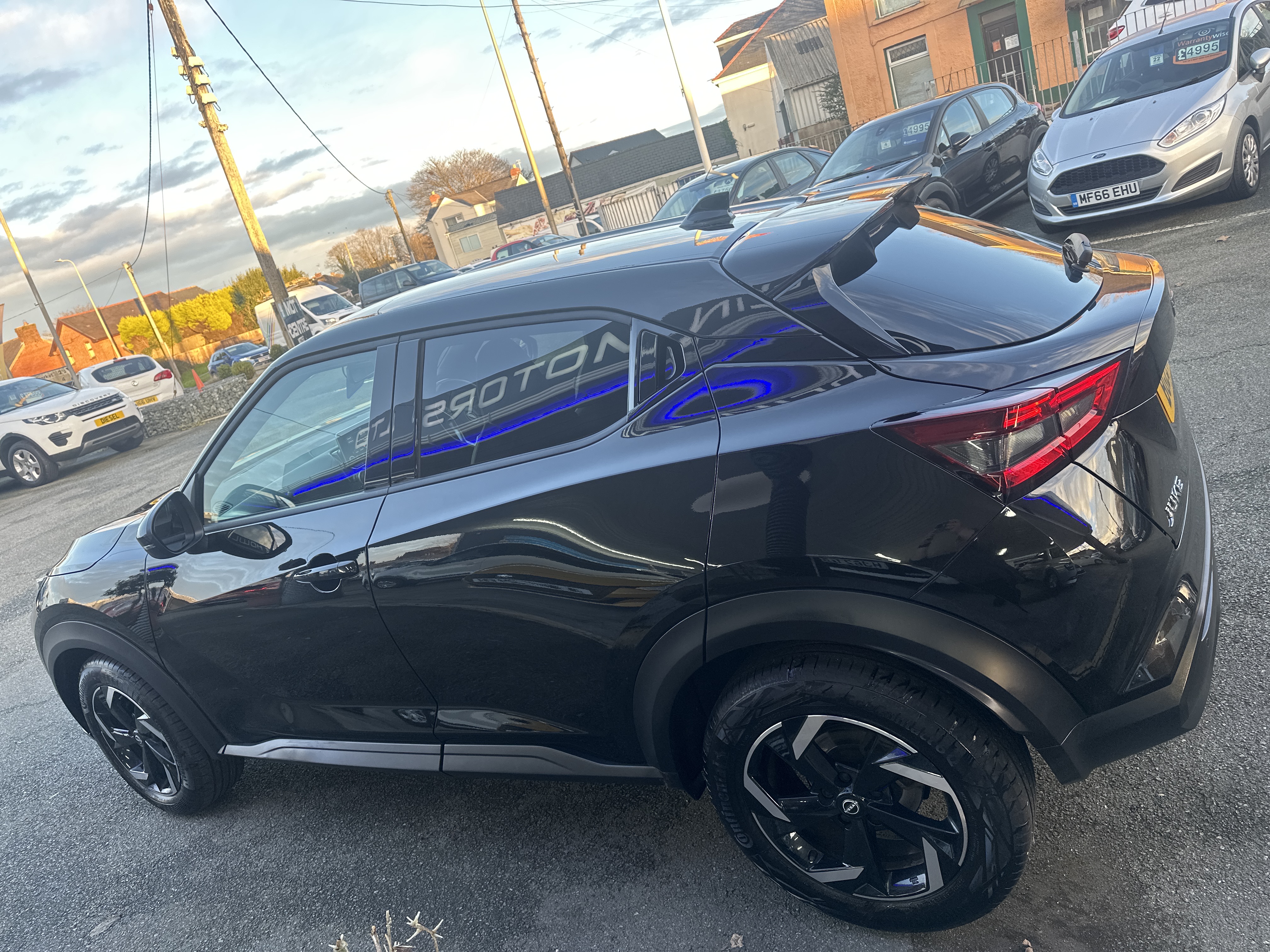 Nissan JUKE N-CONNECTA DIG-T for sale at Mike Howlin Motor Sales Pembrokeshire