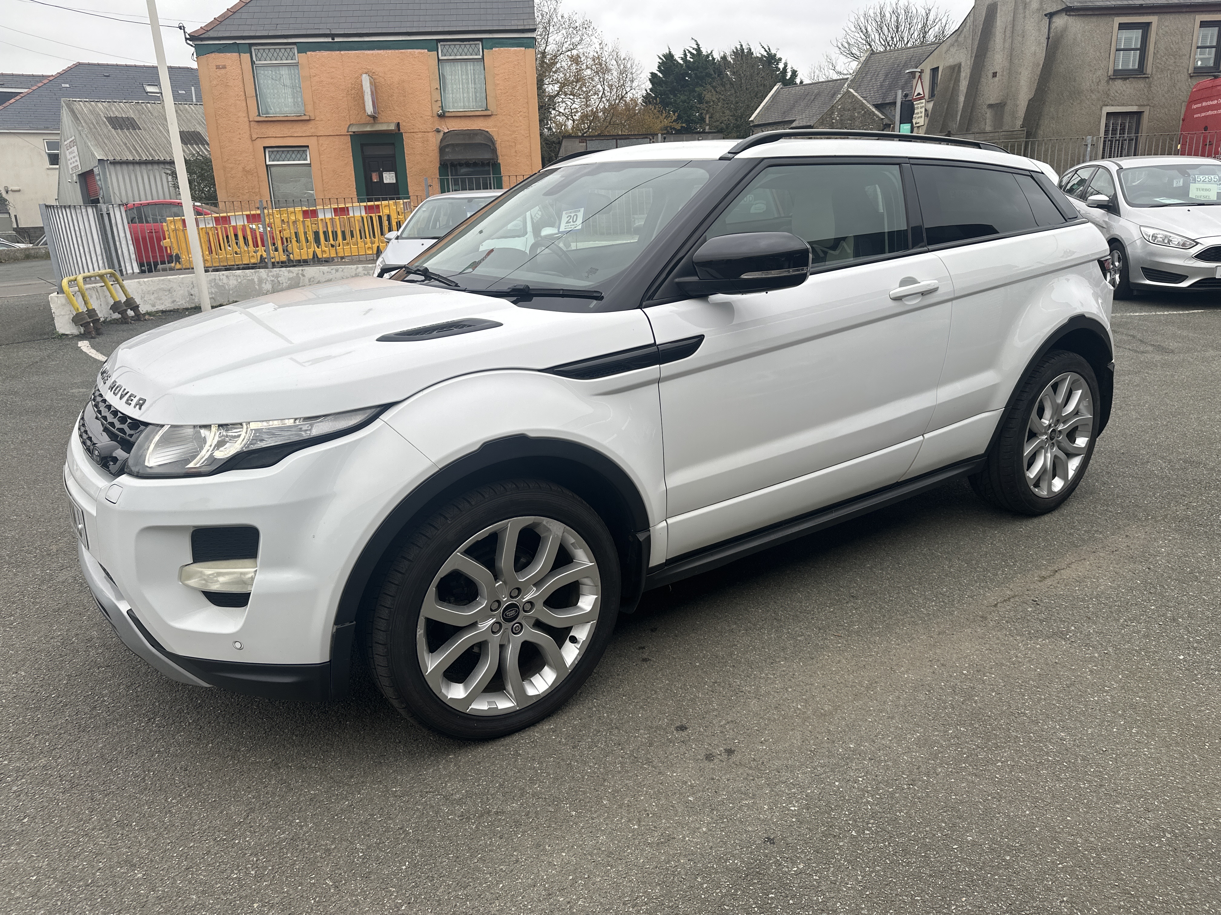 Land Rover RANGE ROVER EVOQUE SD4 for sale at Mike Howlin Motor Sales Pembrokeshire