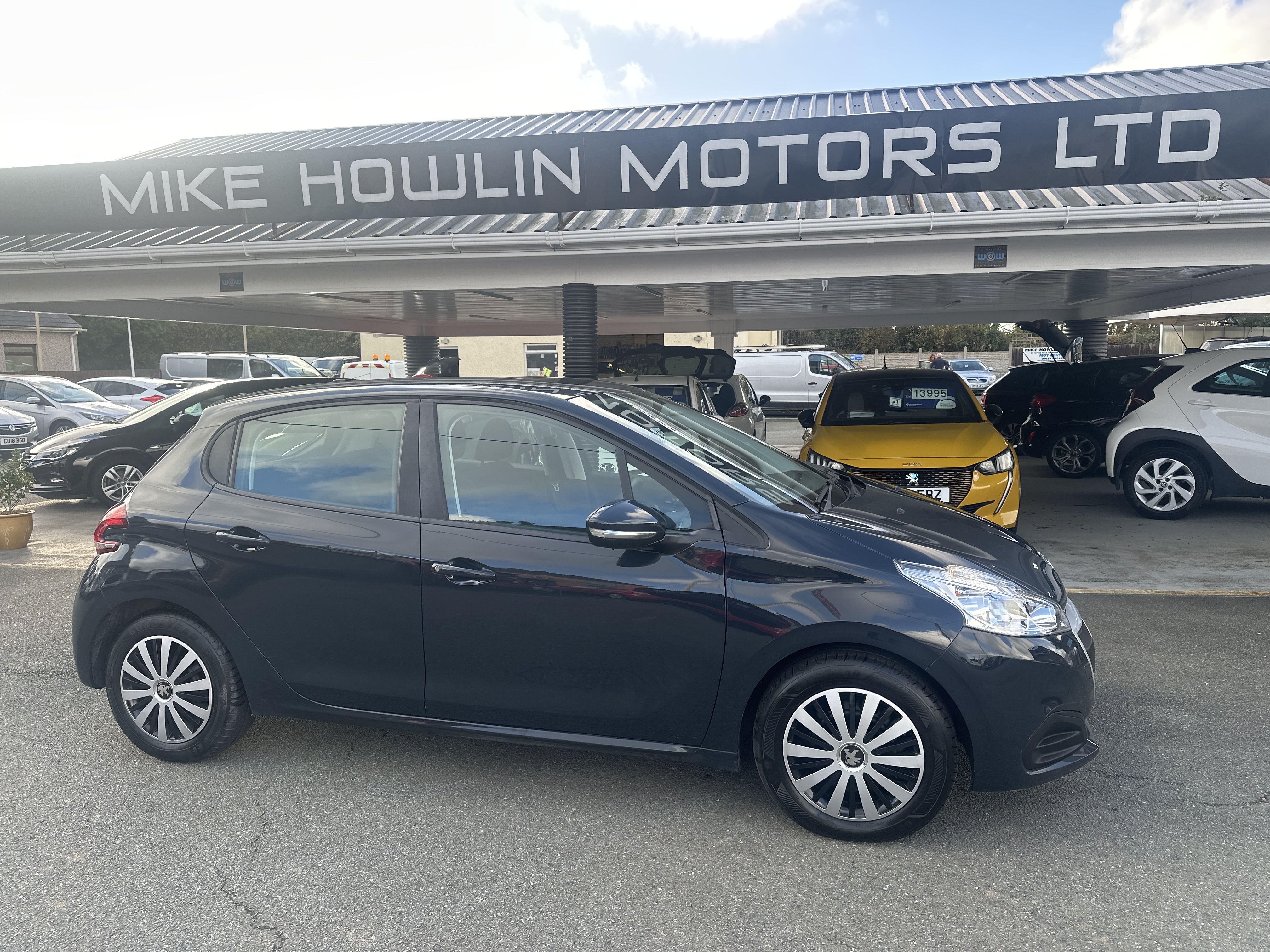 Peugeot 208 ACCESS BLUE HDI for sale at Mike Howlin Motor Sales Pembrokeshire