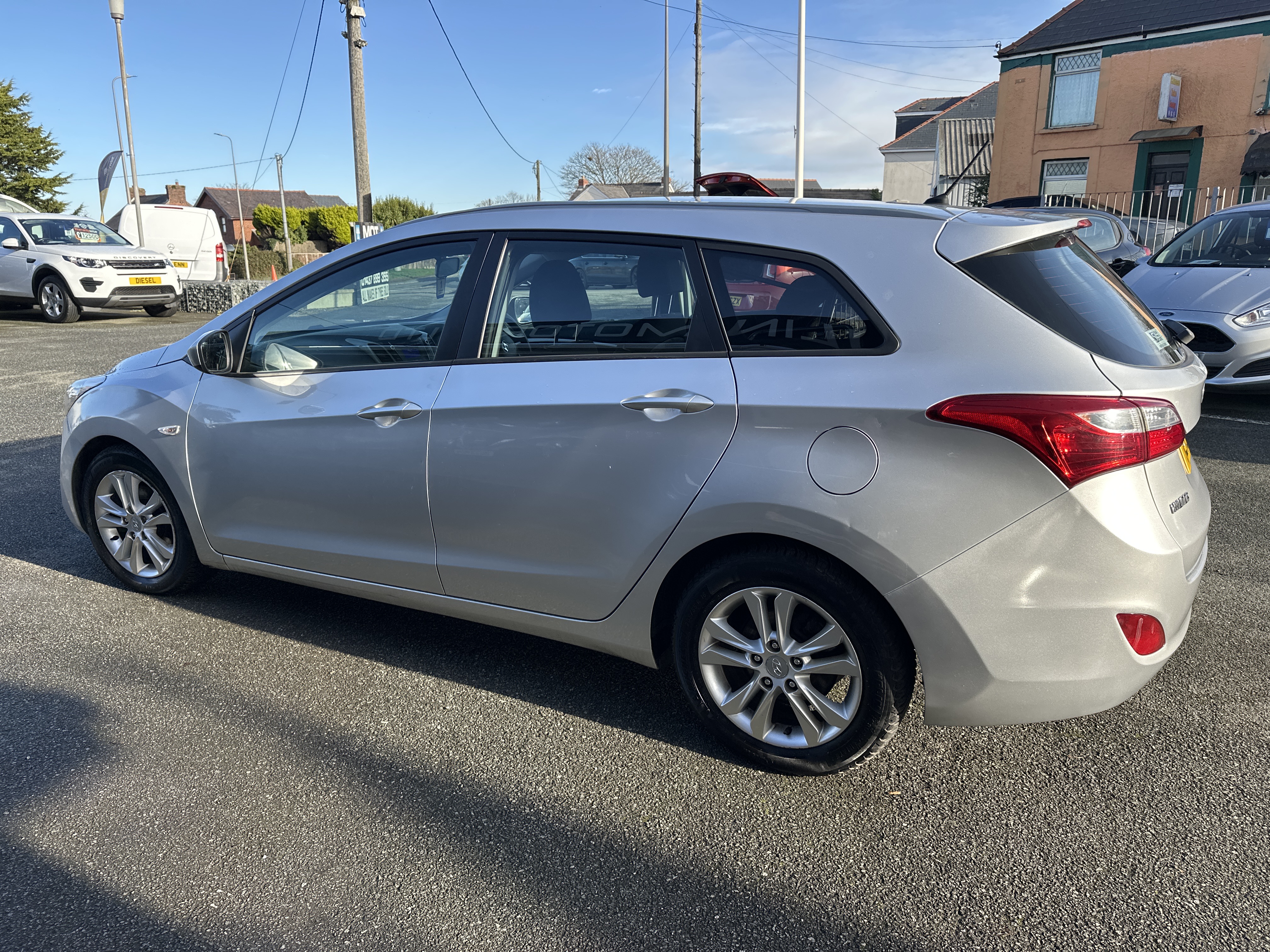 Hyundai I30 BLUE DRIVE CRDI for sale at Mike Howlin Motor Sales Pembrokeshire