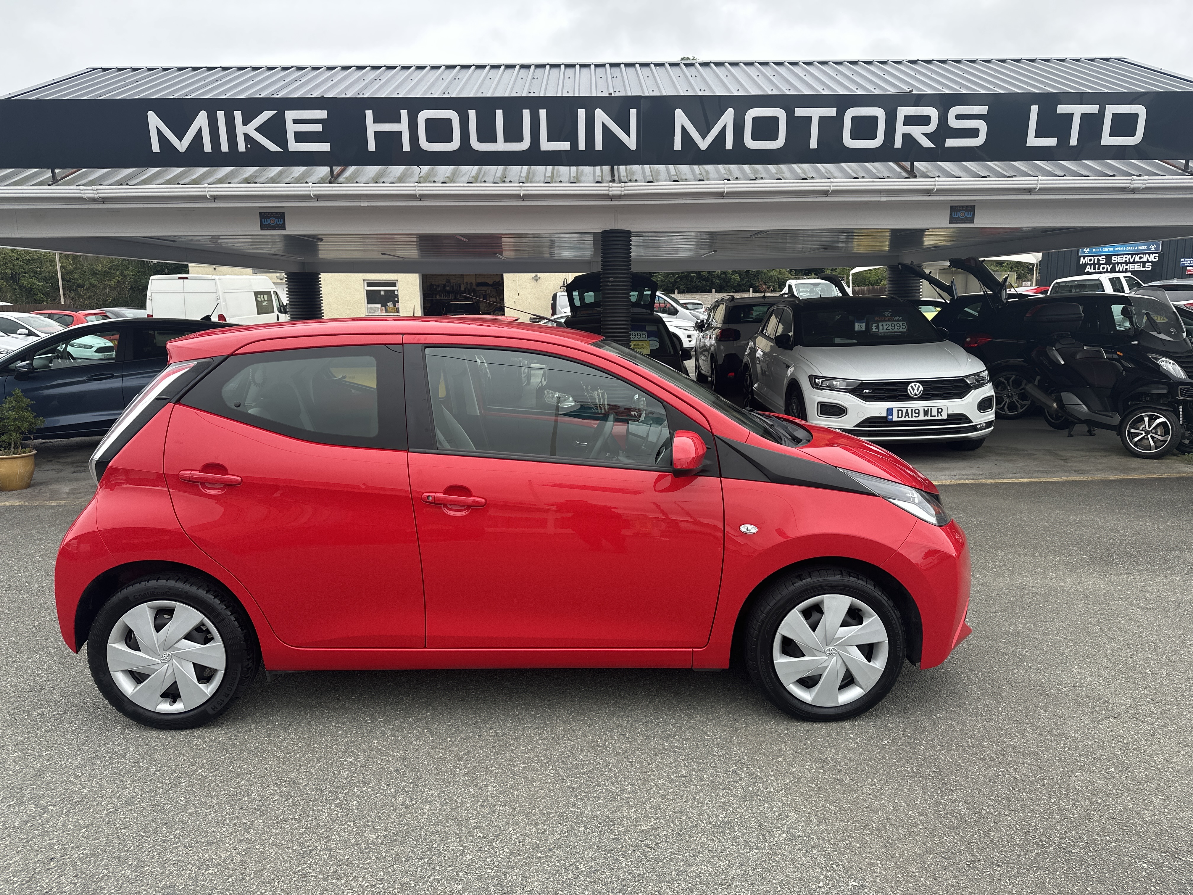 Toyota AYGO XPLAY VVTI  for sale at Mike Howlin Motor Sales Pembrokeshire